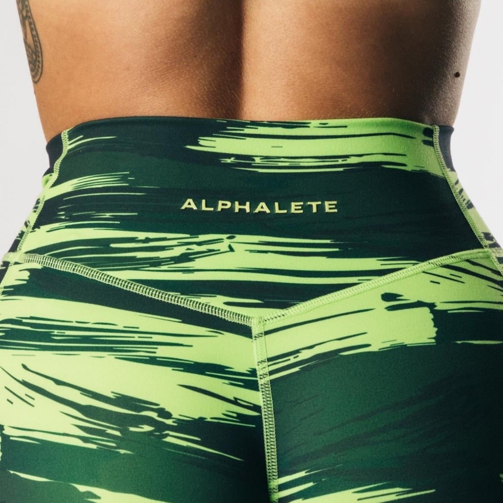 Alphalete Surface 2-Pocket Leggings - Volt Canvas Camo no tag size L?